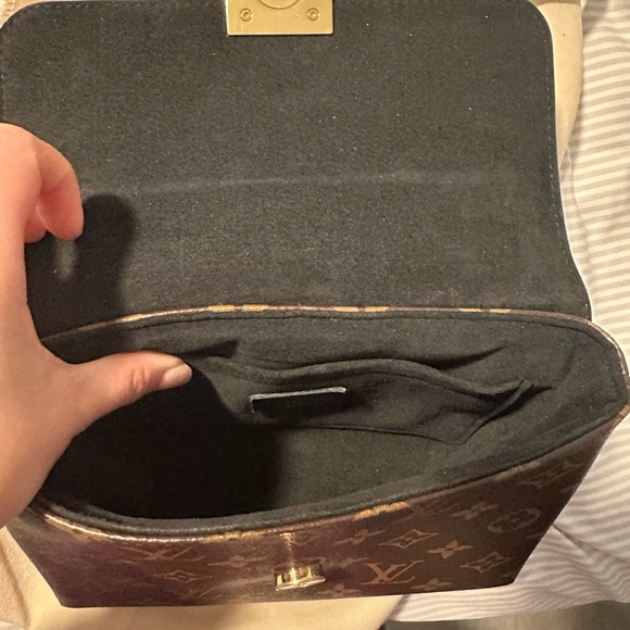 Louis Vuitton Locky BB handbag - Picture 2 of 14